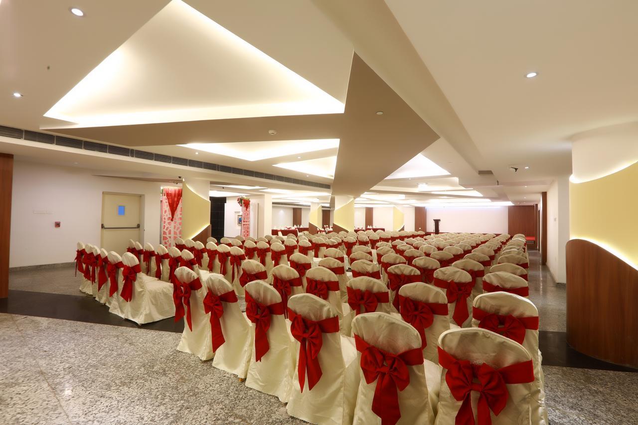 Hotel Patliputra Continental Patna  Zewnętrze zdjęcie