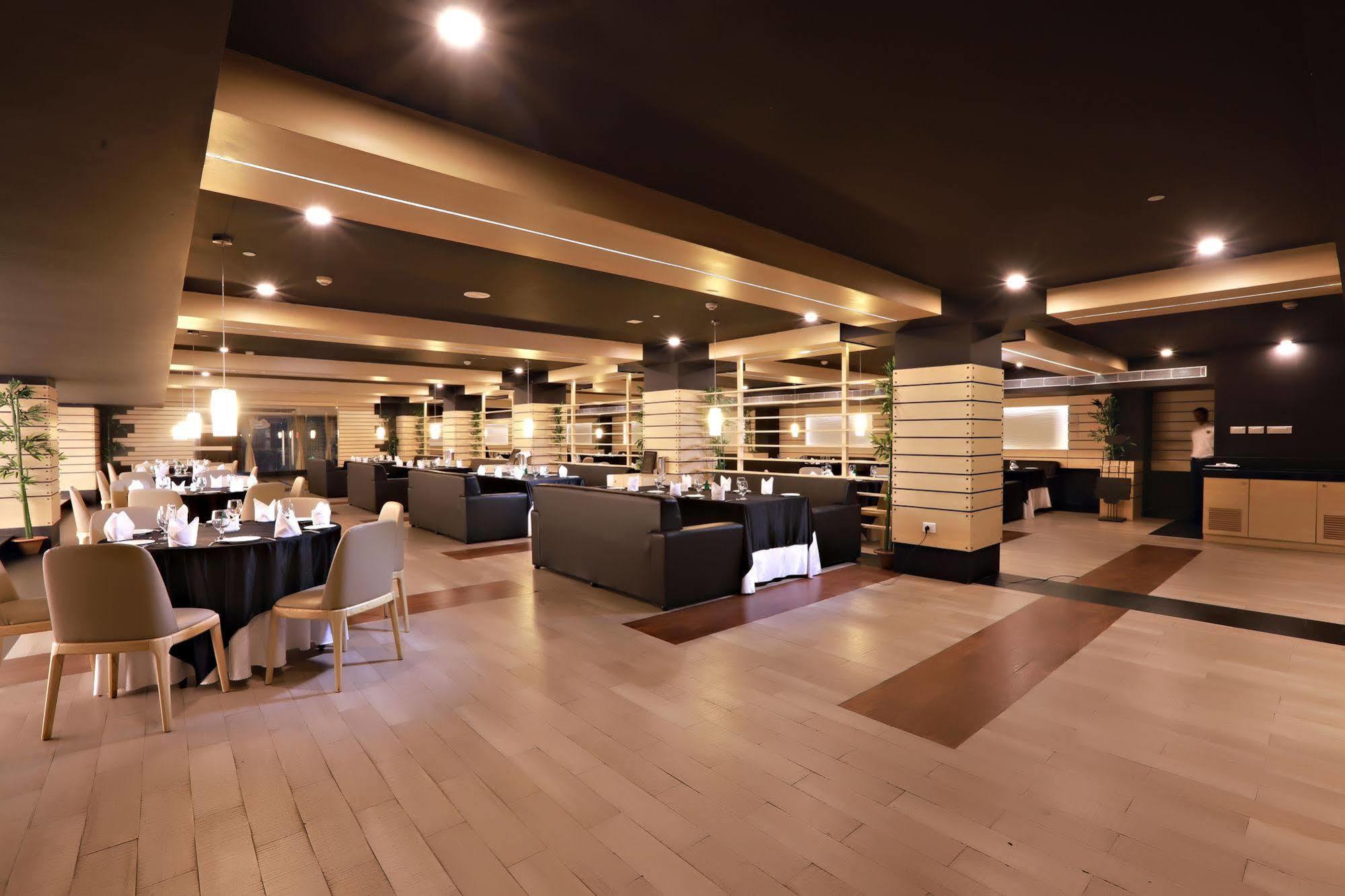 Hotel Patliputra Continental Patna  Zewnętrze zdjęcie