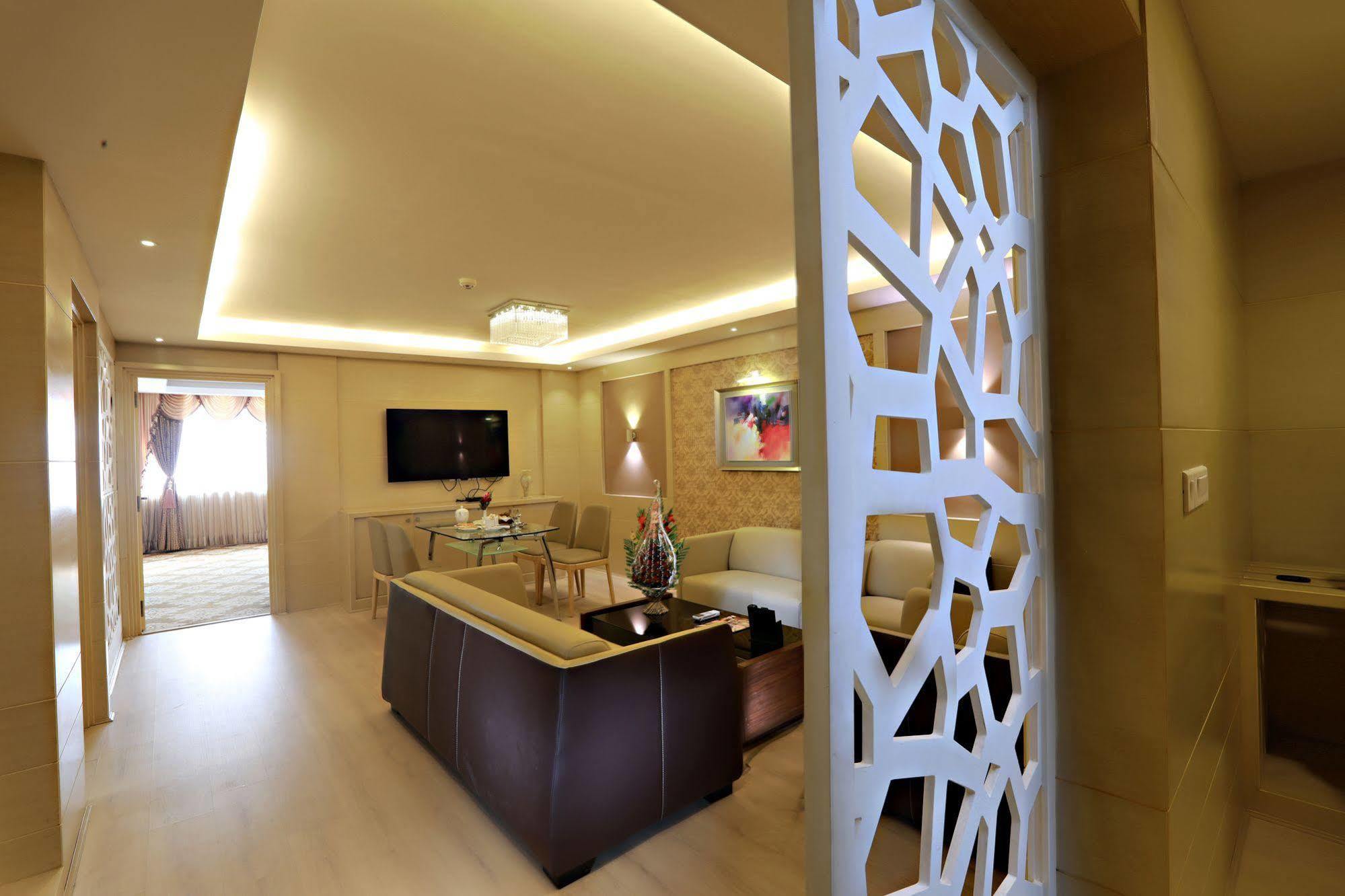 Hotel Patliputra Continental Patna  Zewnętrze zdjęcie