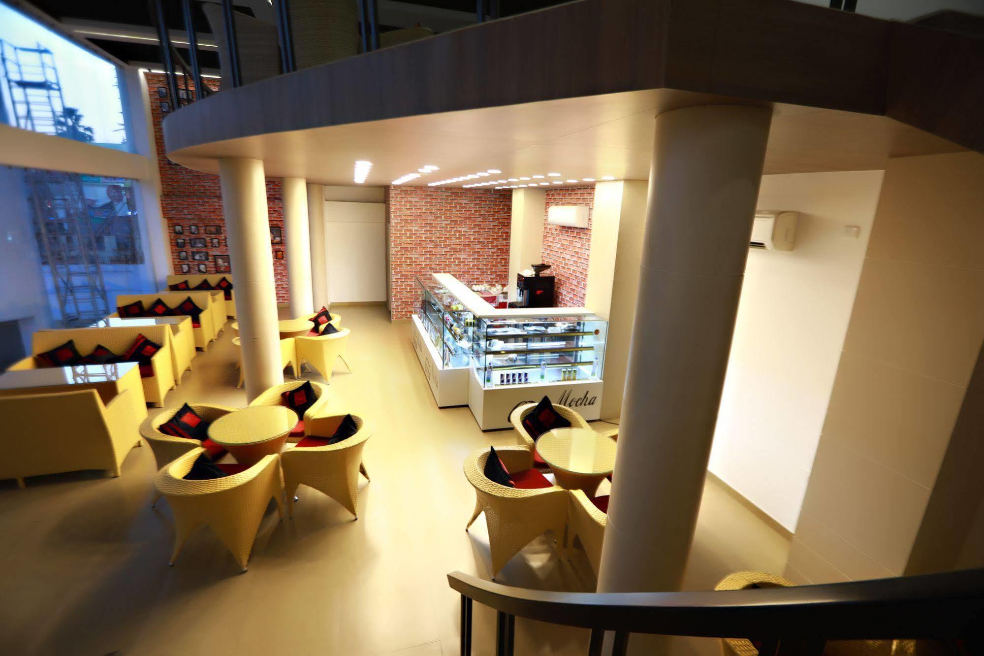 Hotel Patliputra Continental Patna  Zewnętrze zdjęcie